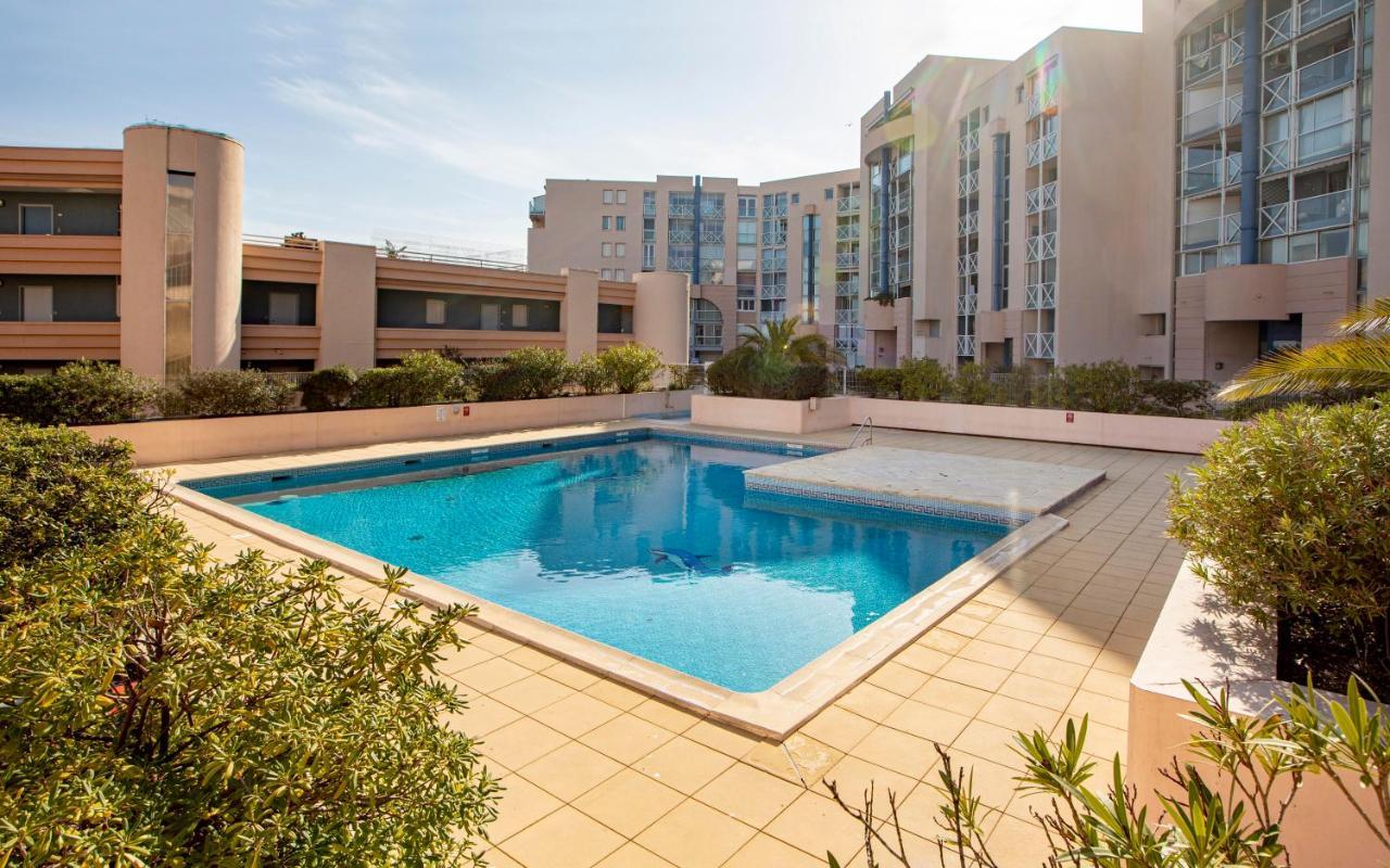 Appartement T3 Traversant Residence Standing Garage Et Piscine Exterieure Gratuits Сет Екстер'єр фото